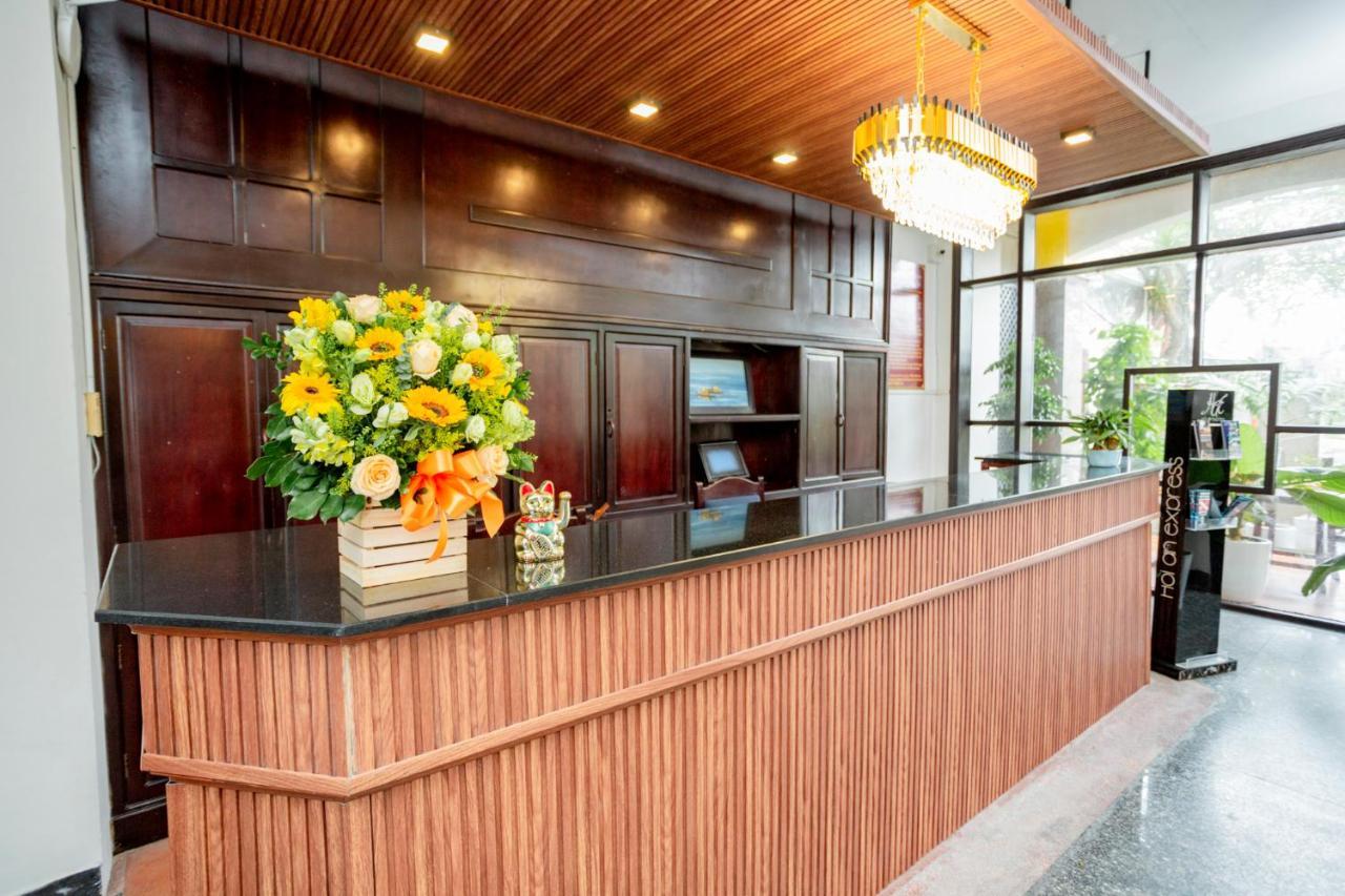 Sea And Sand Hotel Hoi An Exterior foto
