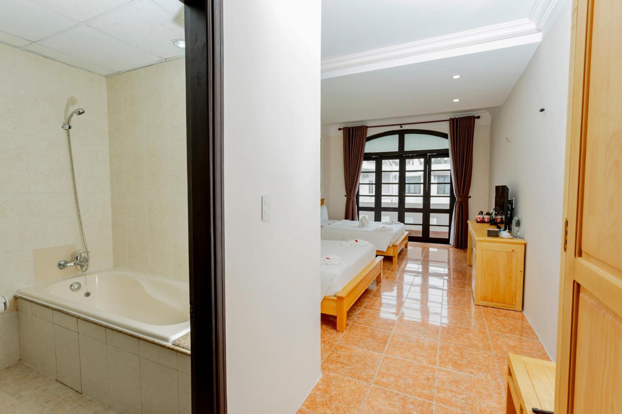 Sea And Sand Hotel Hoi An Exterior foto